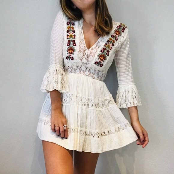 Free People Dresses & Skirts - ❤️Free People one lace boho embroidered mini dress